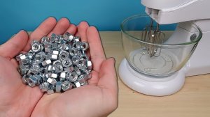 Что если бросить в Миксер Железные Гайки, Кубик Рубика и Кинетический песок? alex boyko