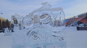 Ледяные фигуры на Советской площади