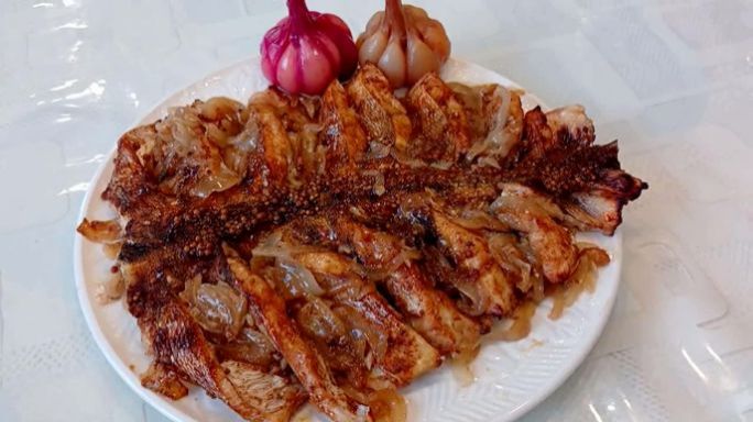 Рыбка на Луковой Подушке в Духовке . смотреть онлайн