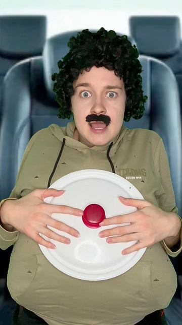 ТИПИЧНАЯ ПОЕЗДКА НА МОРЕ смотреть онлайн