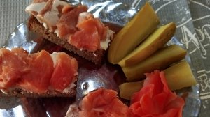 Продолжаем стройнеть. Посеяла Петунию- Красоте быть. Смотрю фильм Екатерина Великая