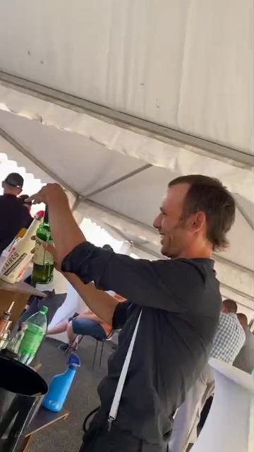 Летний классический кейтеринг с элементами трюков