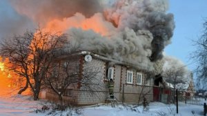 Жертвами пожара в частном доме в Удмуртии стали бабушка и ее внук