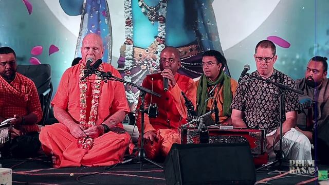 2026-01-11 Шрила Бхакти Бхринга Говинда Махараджа лекция перед киртаном смотреть онлайн