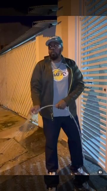 Каждый раз хочу сделать так, когда вижу все эти мимимишные видео. смотреть онлайн