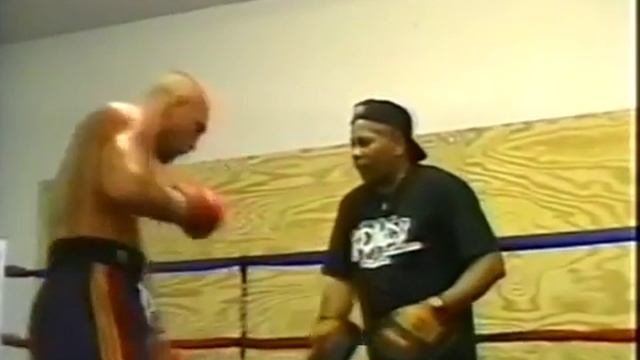 Тренировка на лапах 1 смотреть онлайн