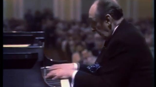 Горовиц - Рахманинов Полька В. Р. ля-бемоль мажор смотреть онлайн