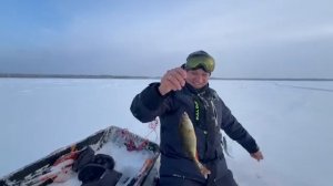 Ловля щуки в таёжном озере _ Много поклёвок и один трофей