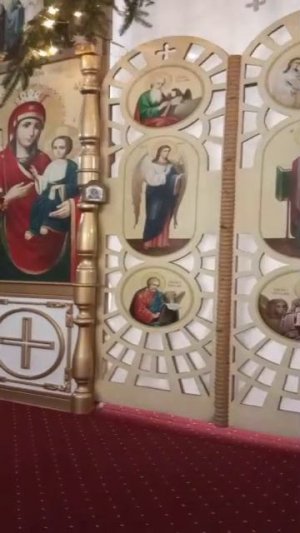 Божественная служба в храме Святой Троицы