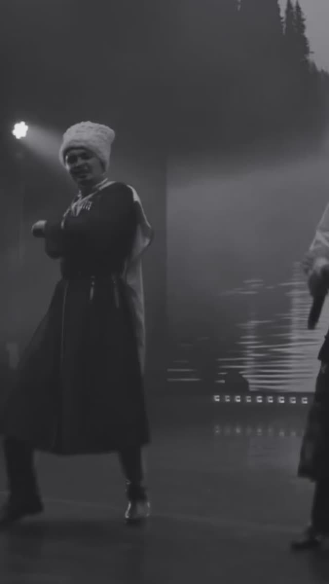 Казачий колорит! Подпишись #песни #танцы #театрпеснияр #казаки #жизнь #любовь смотреть онлайн