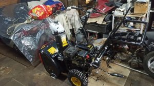 Может ли вода попадать в карбюратор снегоуборщика Champion ST656