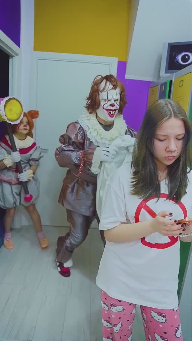 Welcome to real life Derry! #welcometoderry #pennywise смотреть онлайн