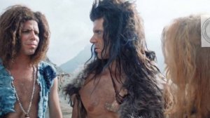 Это тебе! Люблю цветы. Ты чего пристаëшь к женщине? Люблю помогать! Хороший парень! Любит помогать!