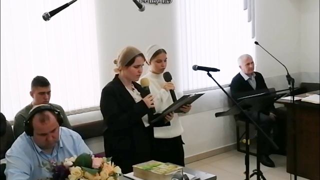 Как цветок лепестки распускающий / Ева & Надя смотреть онлайн