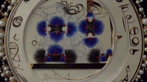 dreamina-2025-12-03-8089-Asymmetrical bouquet of diamond branches...