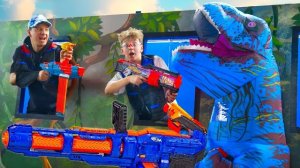 Вся Правда о Самой Крутой работе Папы! Папа стал охранником Nerf Zone