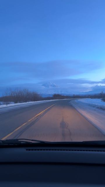 Камчатка на рассвете.. Едем на экскурсию! #камчатка #камчатскийкрай смотреть онлайн