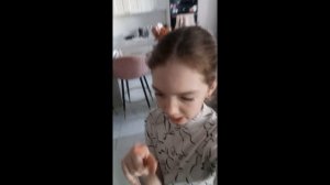 прятки с юляй и Ксюшей 2 часть