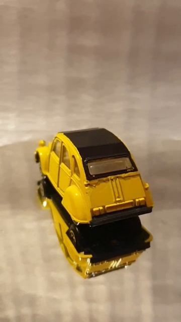 Citroen 2 CV смотреть онлайн