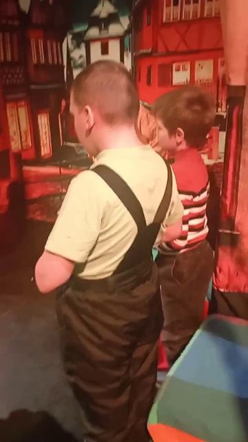 Танец Артём и Андрей не смотреть онлайн