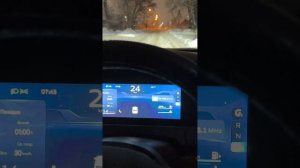 Новые проблемы в работе климат-контроля Джили Окаванго 2024 г. (видео ускорено 1,2х)