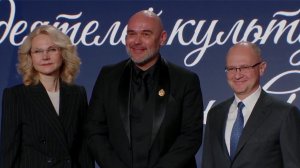 В День артиста деятелям культуры вручили госнаграды и присвоили почетные звания.
