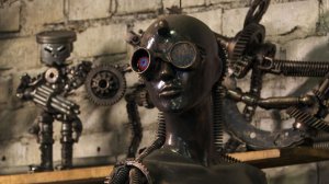 Робот из шестеренок и собачка из болтов: петербургский мастер создает скульптуры из запчастей