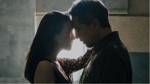 «Женщина в цепях» (2025) — Охота за истиной сквозь десятилетия