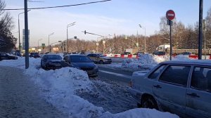 На площадке Липецкая Бирюлëвской линии ведётся укладка асфальта объездной дороги