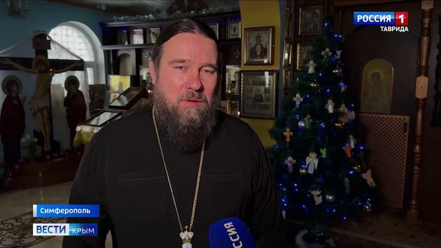 Под сводами храма Державной иконы Божией Матери в Симферополе прошёл коллективный молебен смотреть онлайн