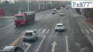 Завалил фуру