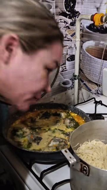 КТО К НАМ ПОГУДЕТЬ?! ИТАЛЬЯНСКОЙ КУХНИ ОТВЕДАТЬ?! ИРИШКА ЧИКИ ПИКИ ЖДЁТ В ГОСТИ! смотреть онлайн