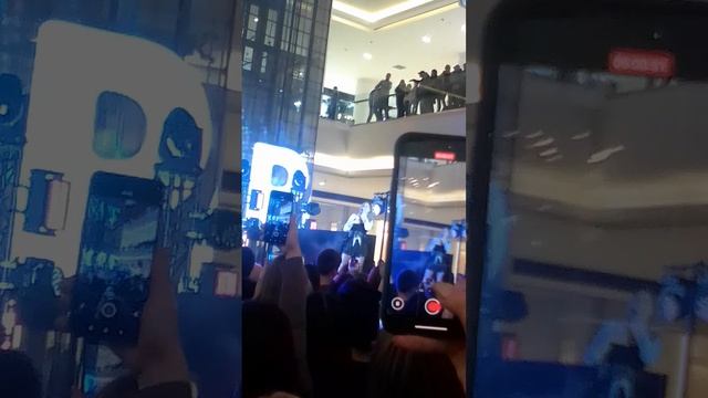 Концерт в ТЦ Ривьера  ЖАРА Lite