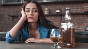 Сидела женщина. Скучала...