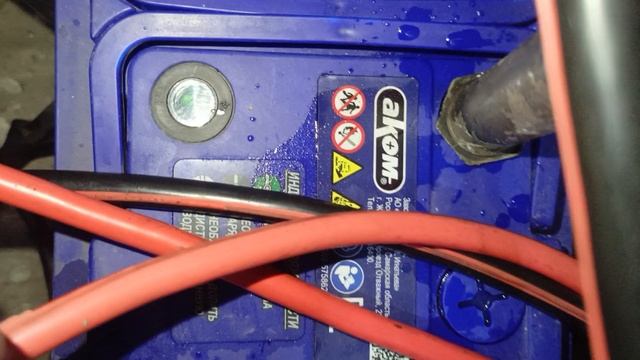 Почему нельзя верить глазкам на аккумуляторах. наглядный пример смотреть онлайн