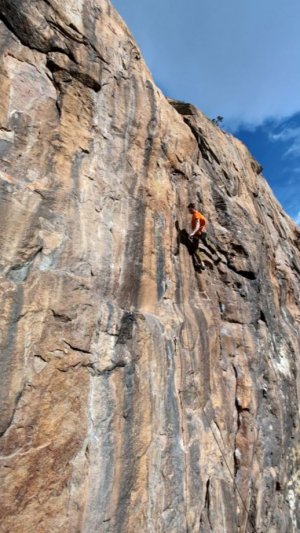 Скалолазание: 8a onsight "Фабрика дофамина" | uncut видео | Шаферов Сергей | Тырныауз