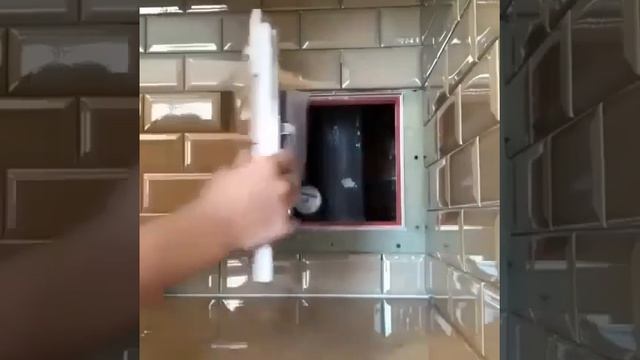 Скрытый люк🤗 смотреть онлайн