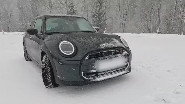 2025 MINI Cooper S смотреть онлайн