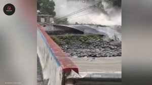 Самые шокирующие стихийные бедствия, снятые на камеру в 2025 году. Видео из интернета.