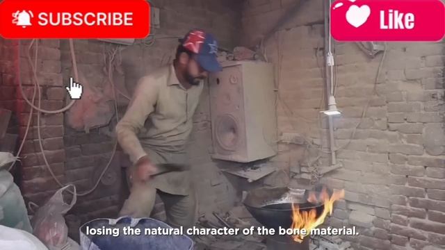 Что делают из костей животных в Пакистане. Смотри на видео смотреть онлайн