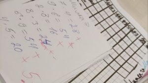 Вторая часть директор проверяет работы по математике