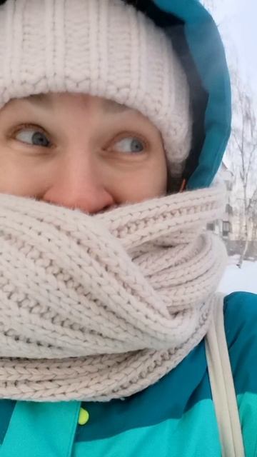 Уже неделя - 40❄️
Зато горячи наши сердца ❤️🔥 смотреть онлайн