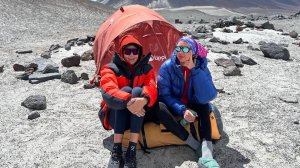 Группа Клуба 7 Вершин «Семеро» совершила акклиматизационную ротацию с ночевкой на высоте 5300