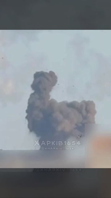 📹💥Кадры прилета в Харькове… смотреть онлайн