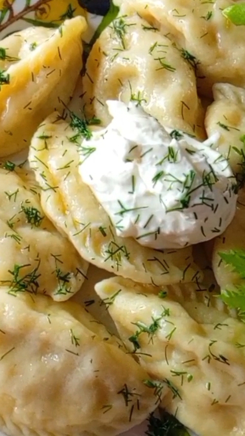 МУКБАНГ Пельмени с ЗАГАДОЧНОЙ начинкой смотреть онлайн