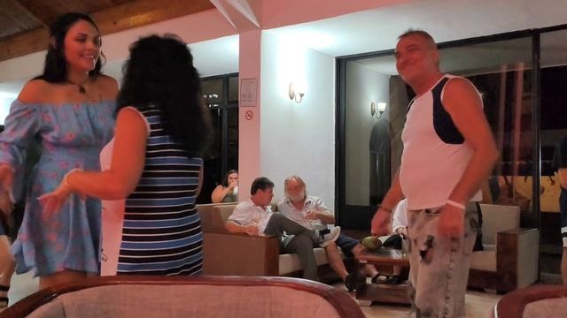 Дискач в баре 17.01.26. смотреть онлайн