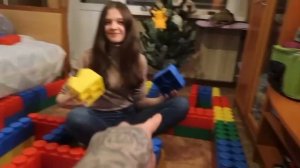 Впервые сделали кошачий лабиринт 🐱😮 Эдисон перец и Катя