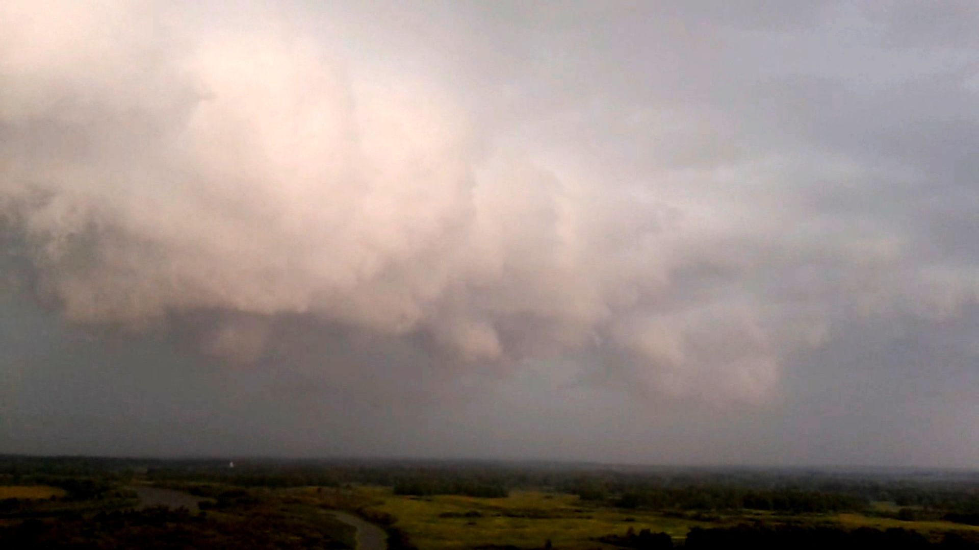 Штормовой фронт над городом Вязники 05.07.2015 смотреть онлайн