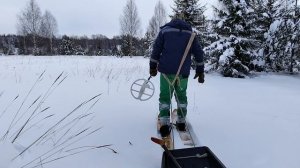 46. Зимний металлокоп с Quest X5. По сугробам за металлом. Сложно, но возможно.