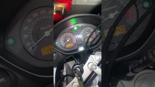 Honda CBF 600, серебристый смотреть онлайн